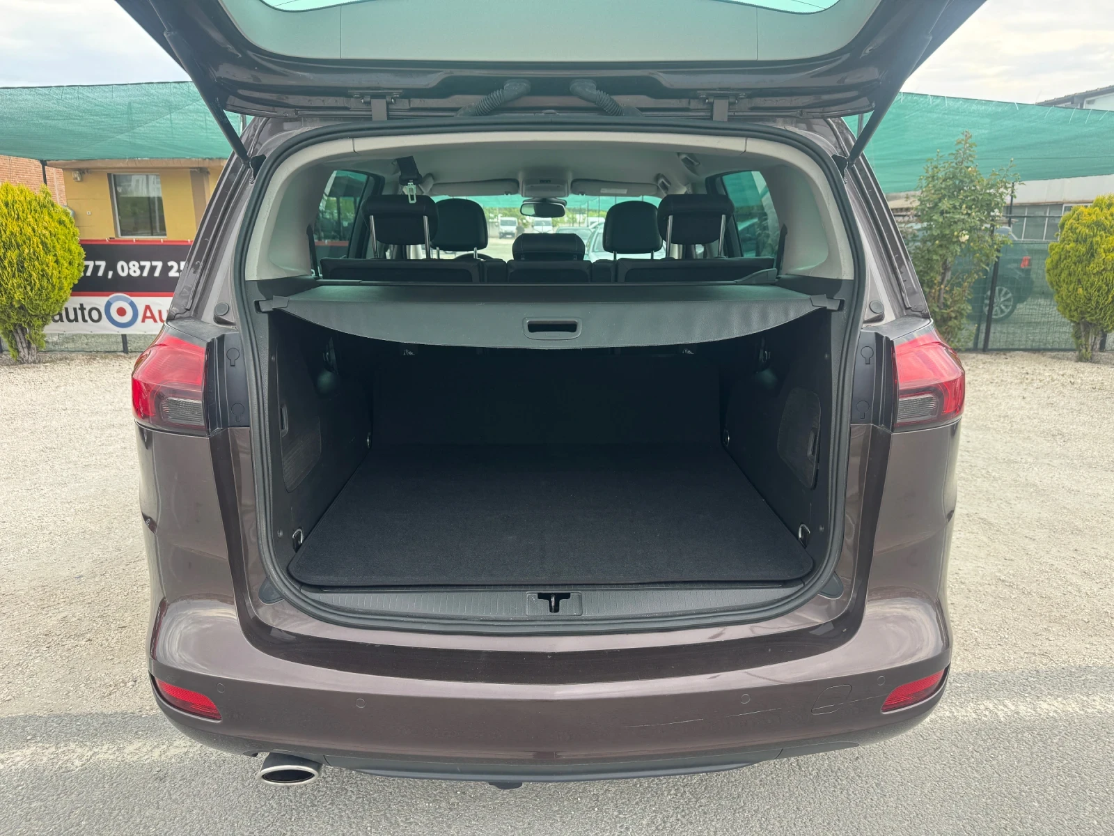 Opel Zafira Tourer 2.0 CDTI 170кс EURO 6, снимка 7 - Автомобили и джипове - 54455493