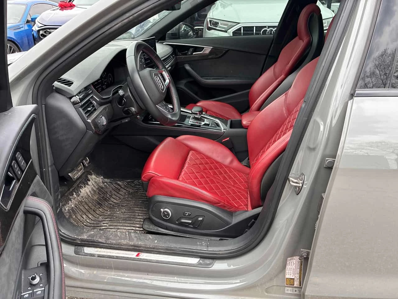 Audi S4 * Technik * CARBON* MATRIX* DISTRONIC* 360* , снимка 5 - Автомобили и джипове - 54478086