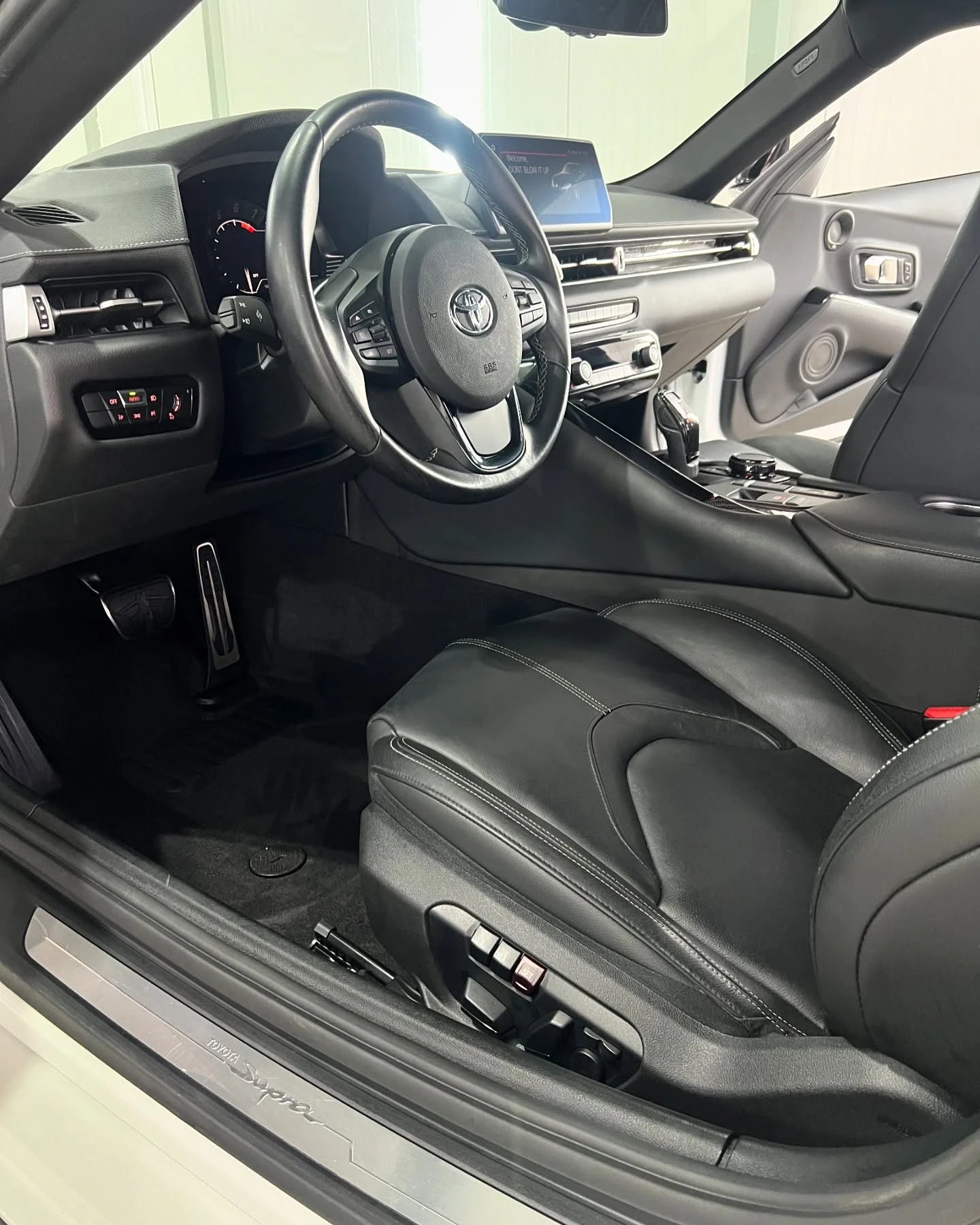 Toyota Supra GR, снимка 14 - Автомобили и джипове - 54546941