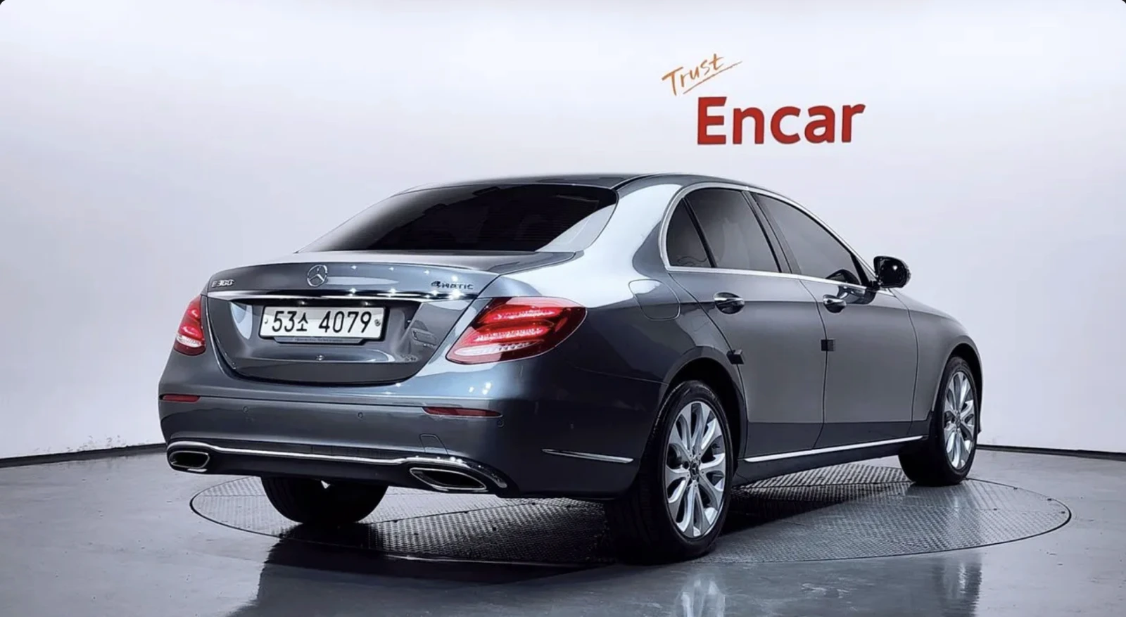 Mercedes-Benz E 300 АВТОКРЕДИТ* ЦЕНА БЕЗ АНАЛОГ* HEAD-UP* ОБДУХВАНЕ* П, снимка 2 - Автомобили и джипове - 54767033