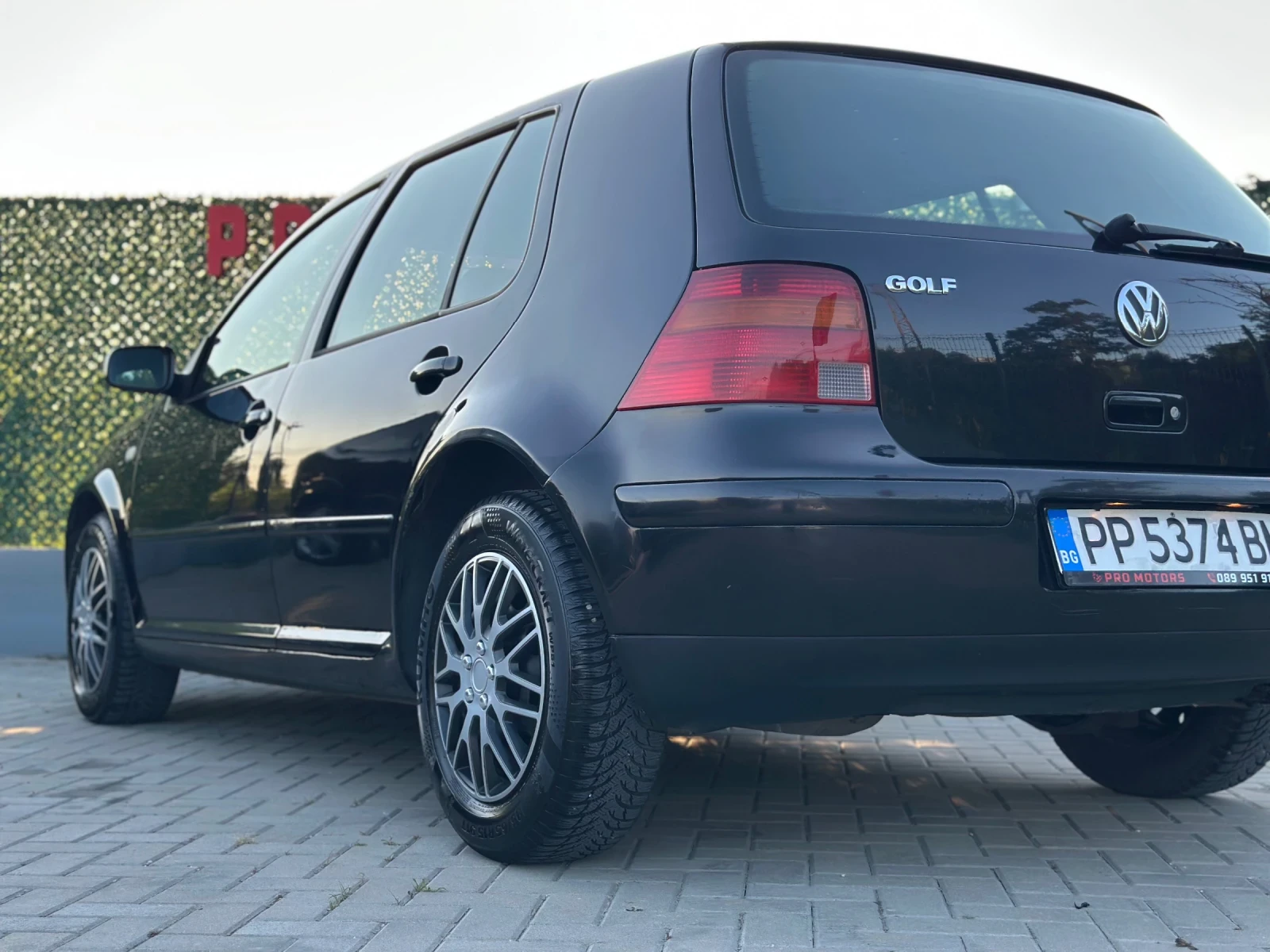 VW Golf 1.9 TDI, снимка 6 - Автомобили и джипове - 55062978