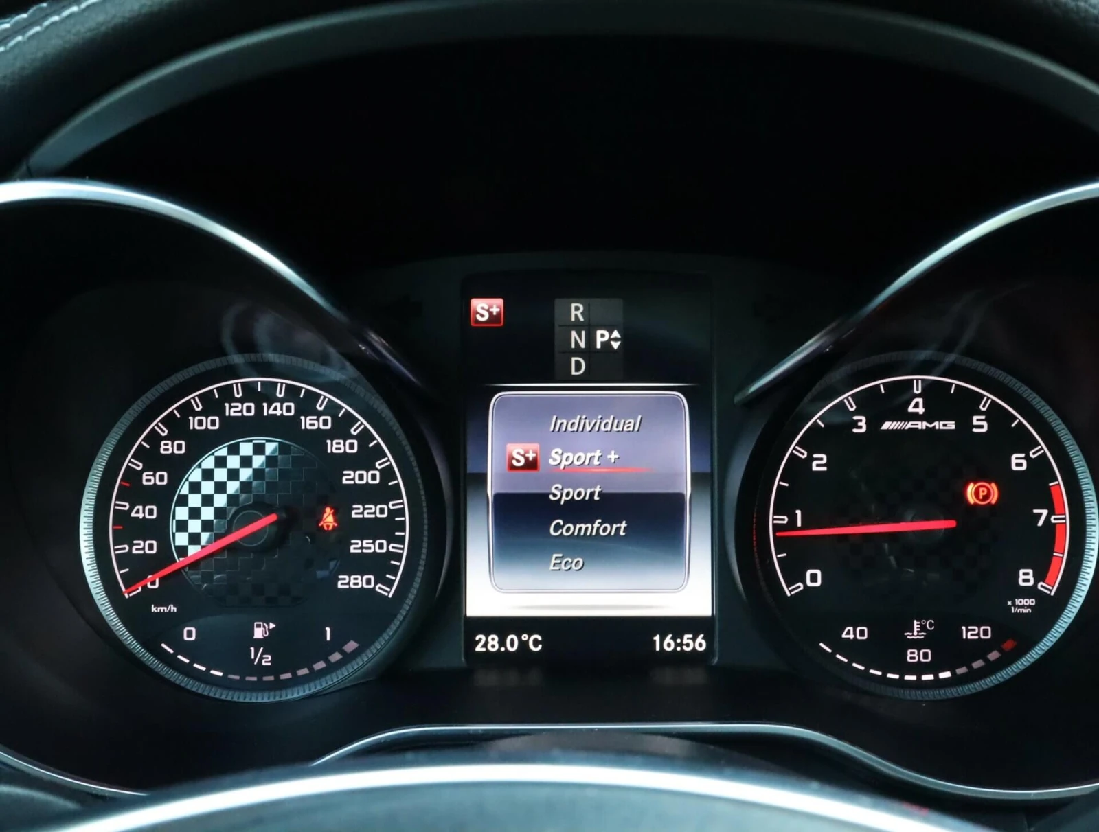 Mercedes-Benz C 43 AMG 4Matic/Обдухване/Карбон/Дистроник/Burmester/Pano./, снимка 16 - Автомобили и джипове - 55235695