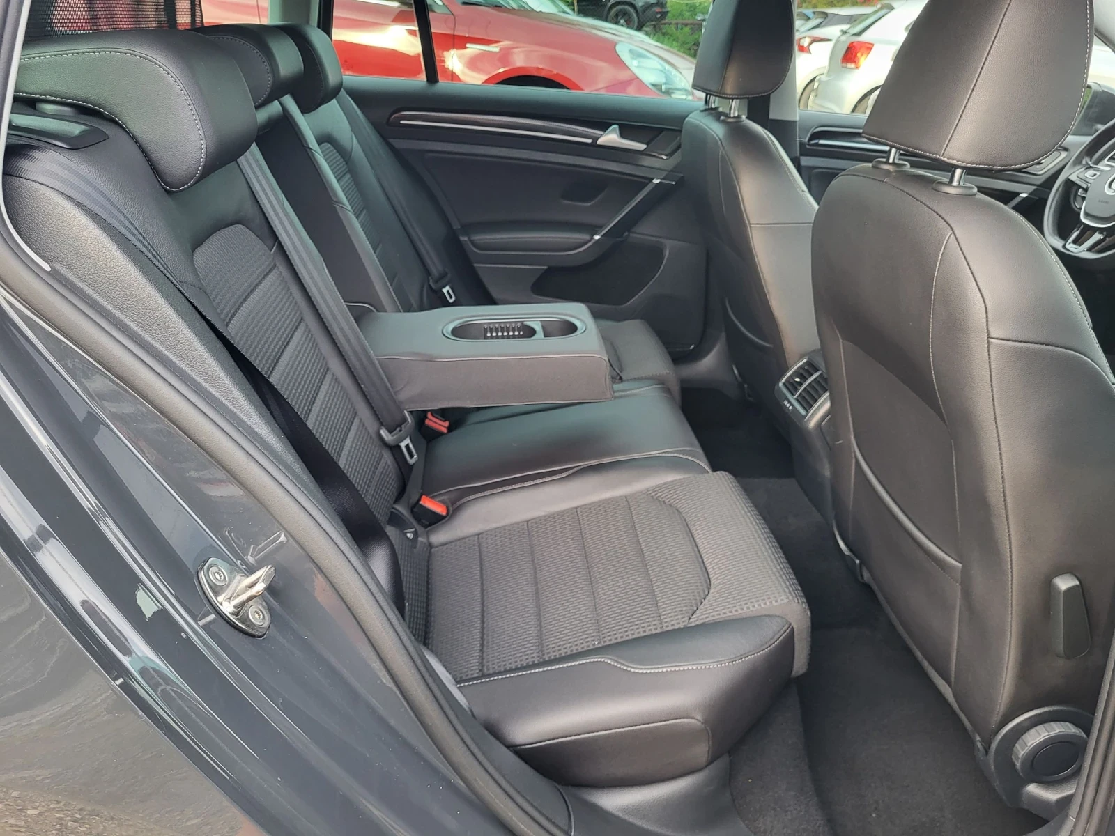 VW Golf 7 / 2.0 DSG - 150 к.с URANOGREY., снимка 11 - Автомобили и джипове - 55309375
