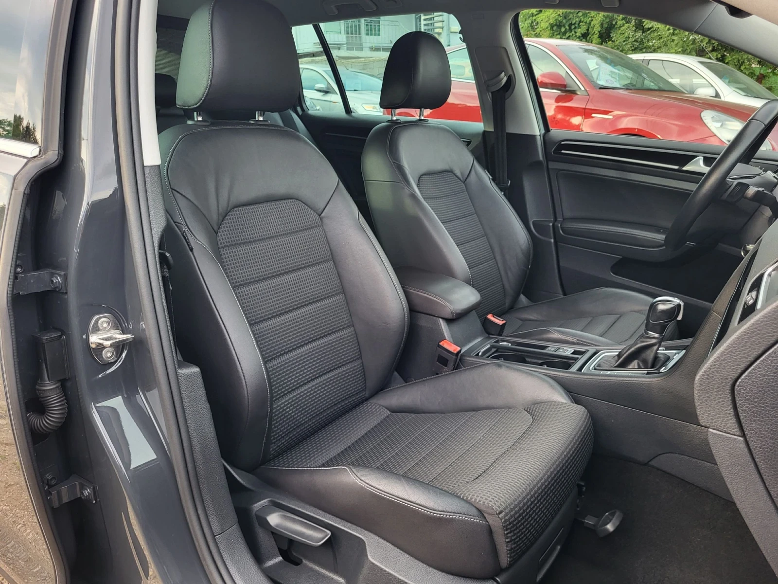 VW Golf 7 / 2.0 DSG - 150 к.с URANOGREY., снимка 10 - Автомобили и джипове - 55309375