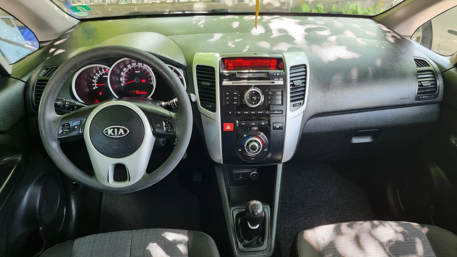 Kia Venga 1.4i GAS Euro 5B, снимка 11 - Автомобили и джипове - 55351616