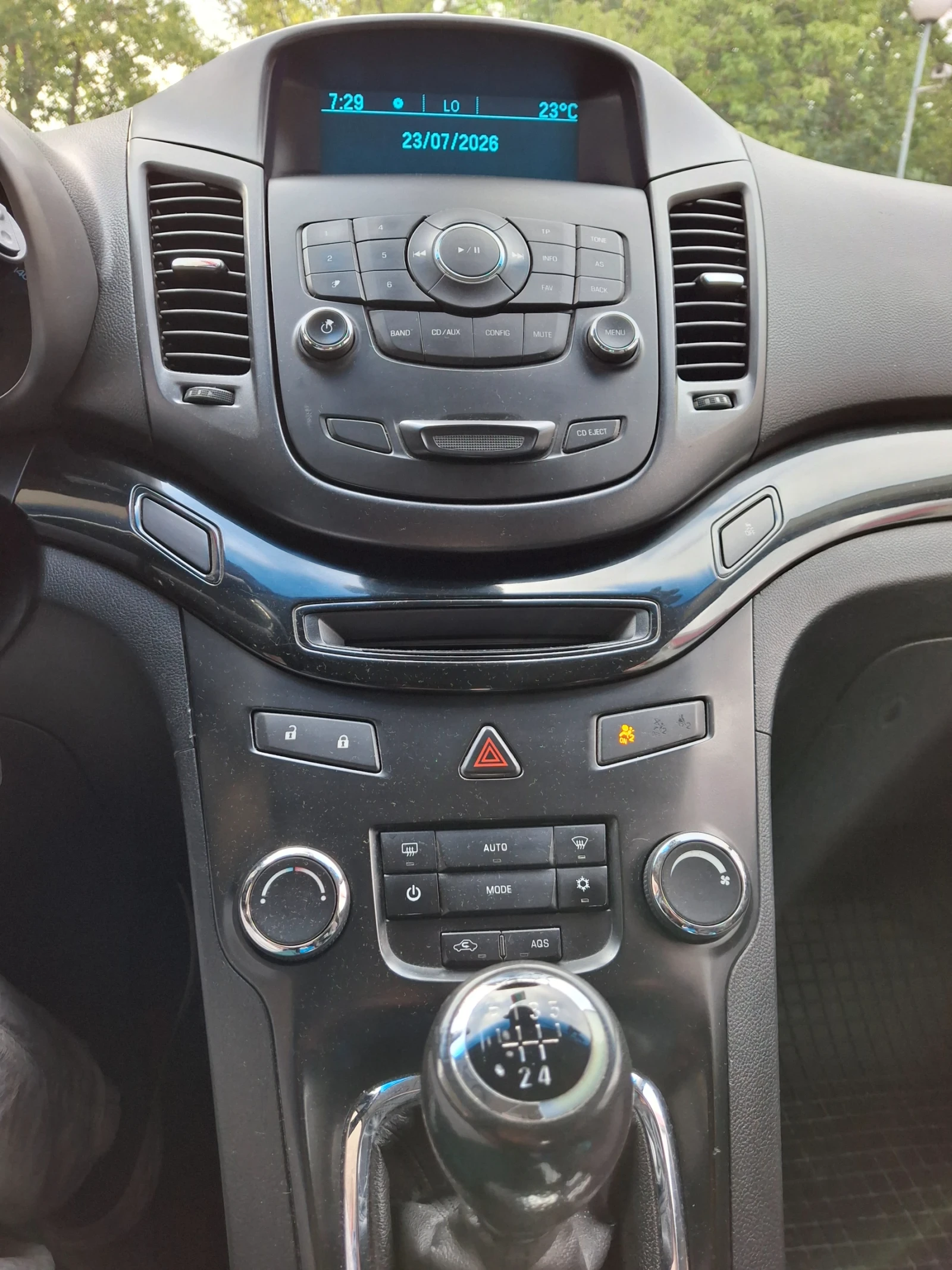 Chevrolet Orlando, снимка 4 - Автомобили и джипове - 55404259