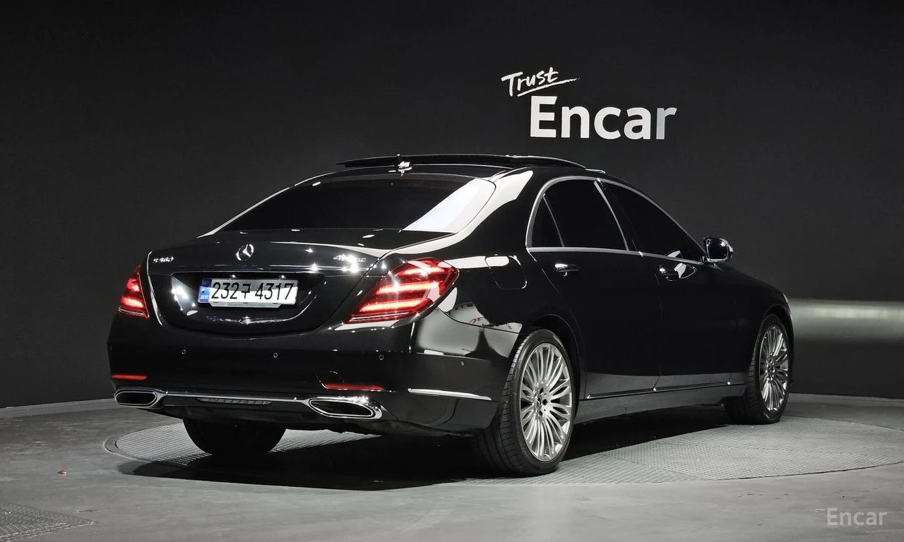 Mercedes-Benz S 560 L* 4MATIC* BURMESTER* ДИГИТАЛНО* ТАБЛО* ОБДУХВАНЕ*, снимка 2 - Автомобили и джипове - 55448220