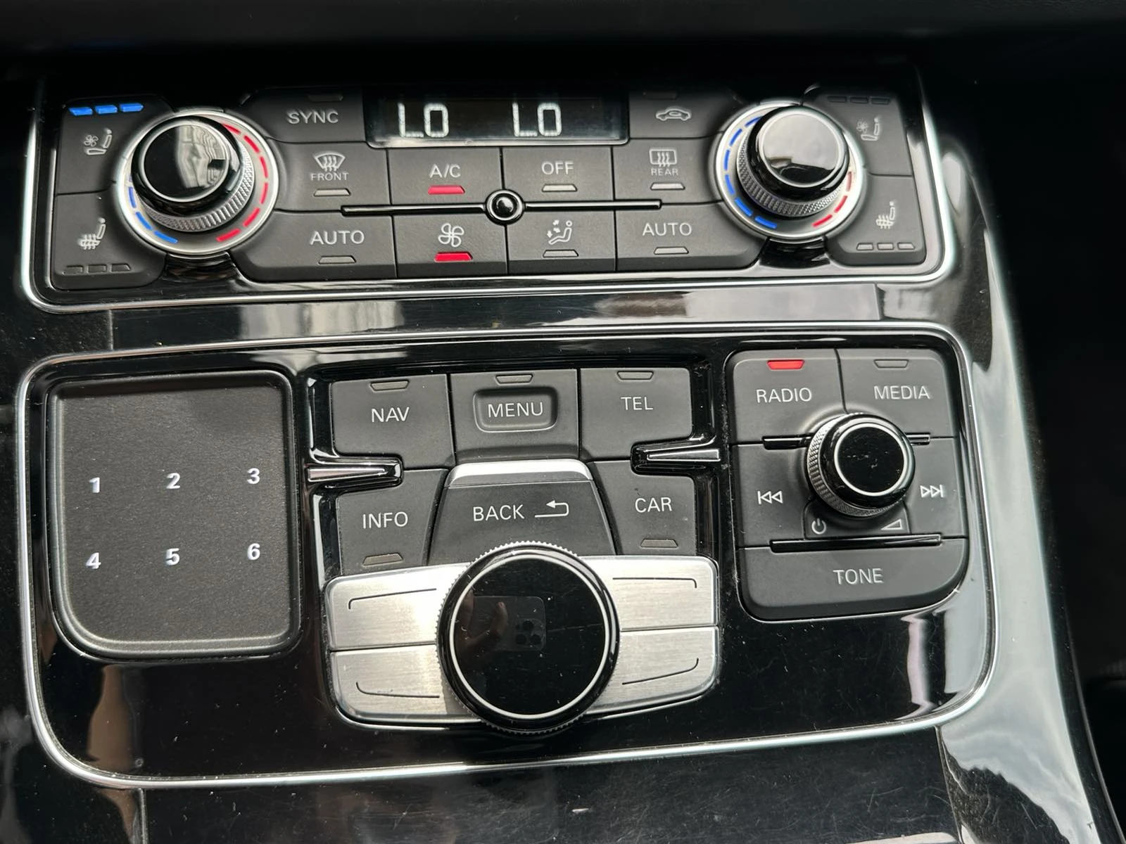 Audi A8, снимка 9 - Автомобили и джипове - 55465452