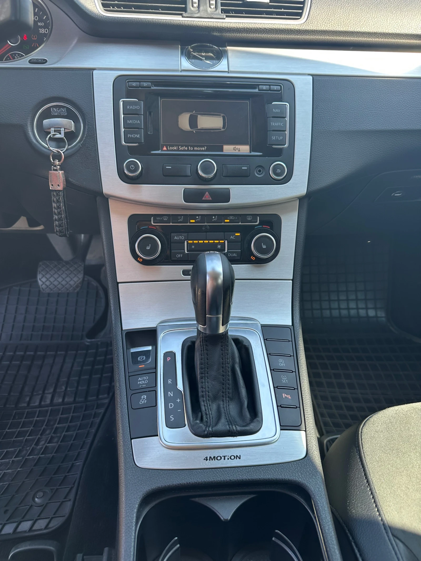 VW Passat 2.0 TDI 4MOTION 6DSG, снимка 13 - Автомобили и джипове - 55617862