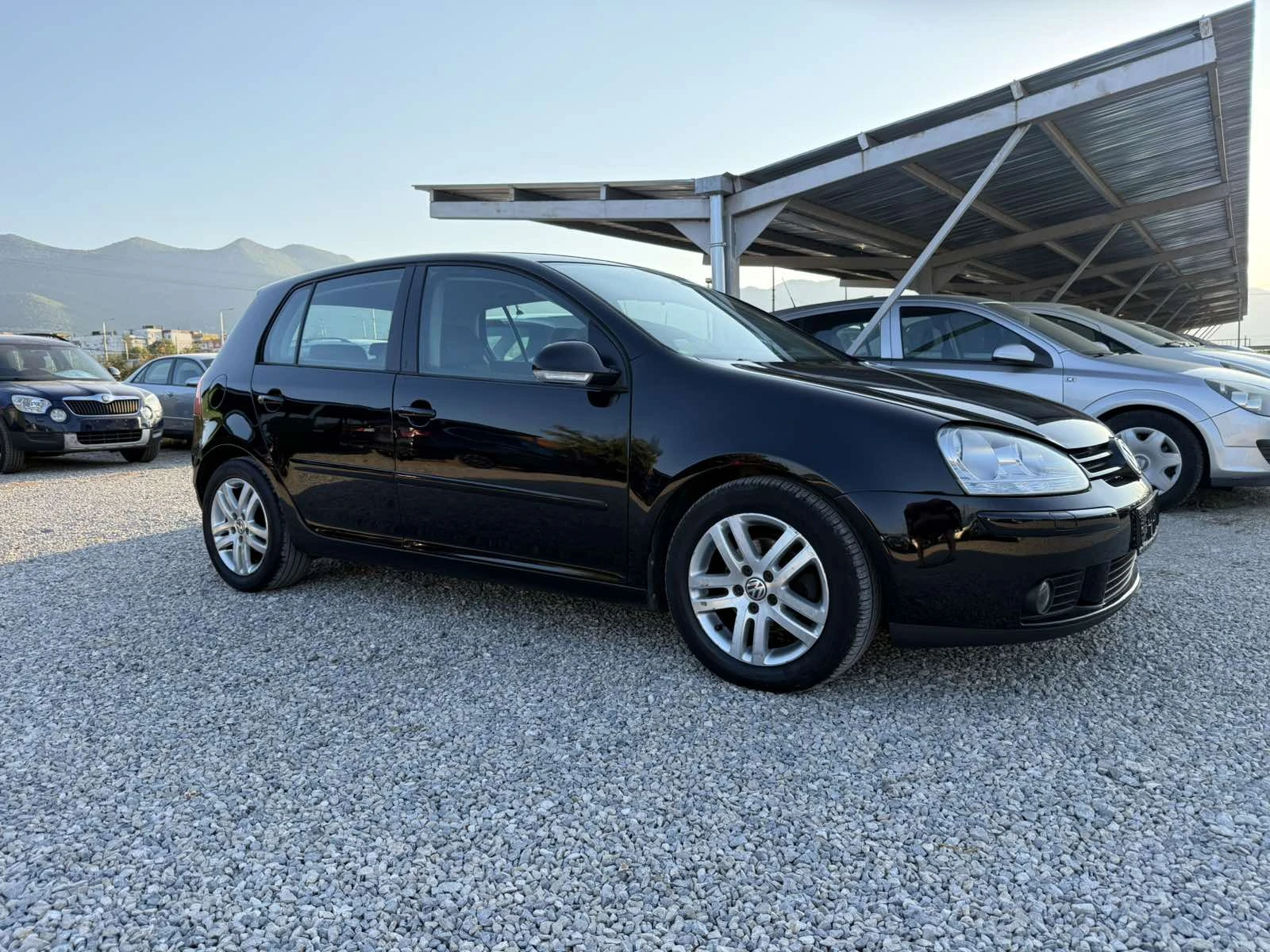VW Golf 1.9TDI GOAL 2006г. 105кс, снимка 2 - Автомобили и джипове - 55642331