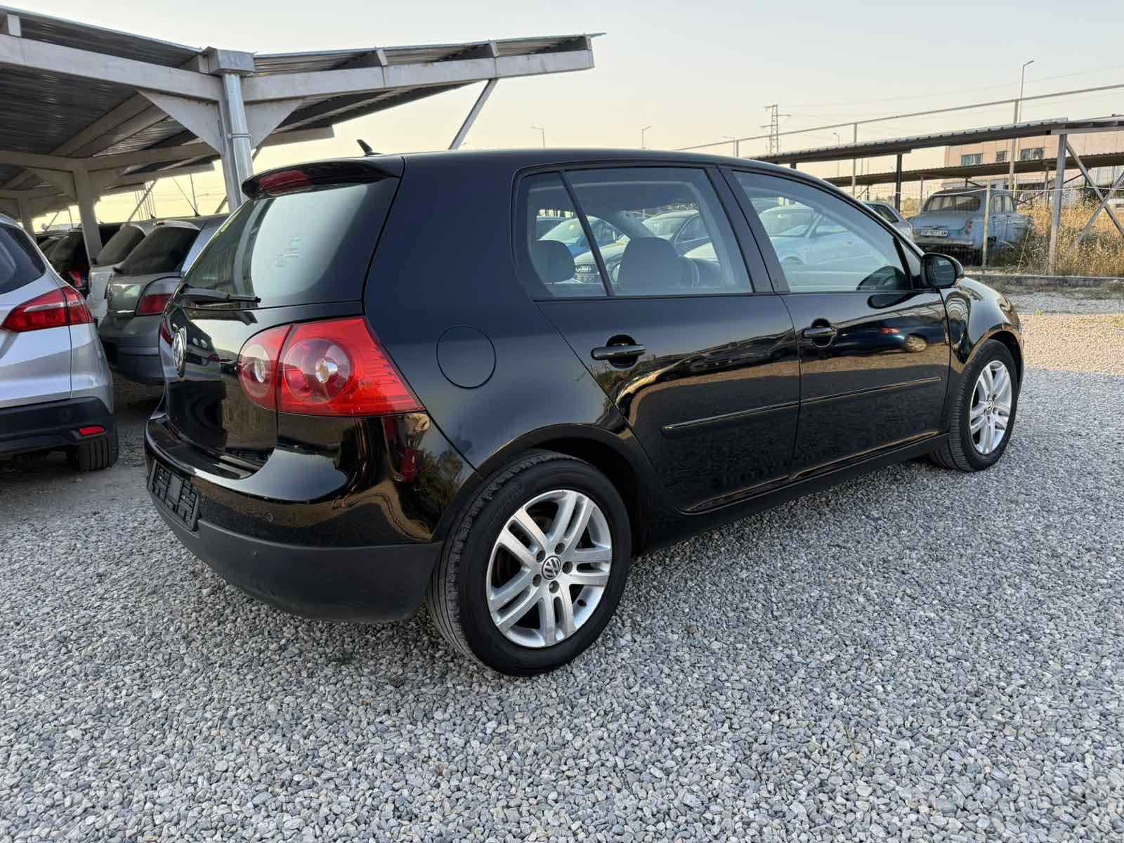 VW Golf 1.9TDI GOAL 2006г. 105кс, снимка 5 - Автомобили и джипове - 55642331