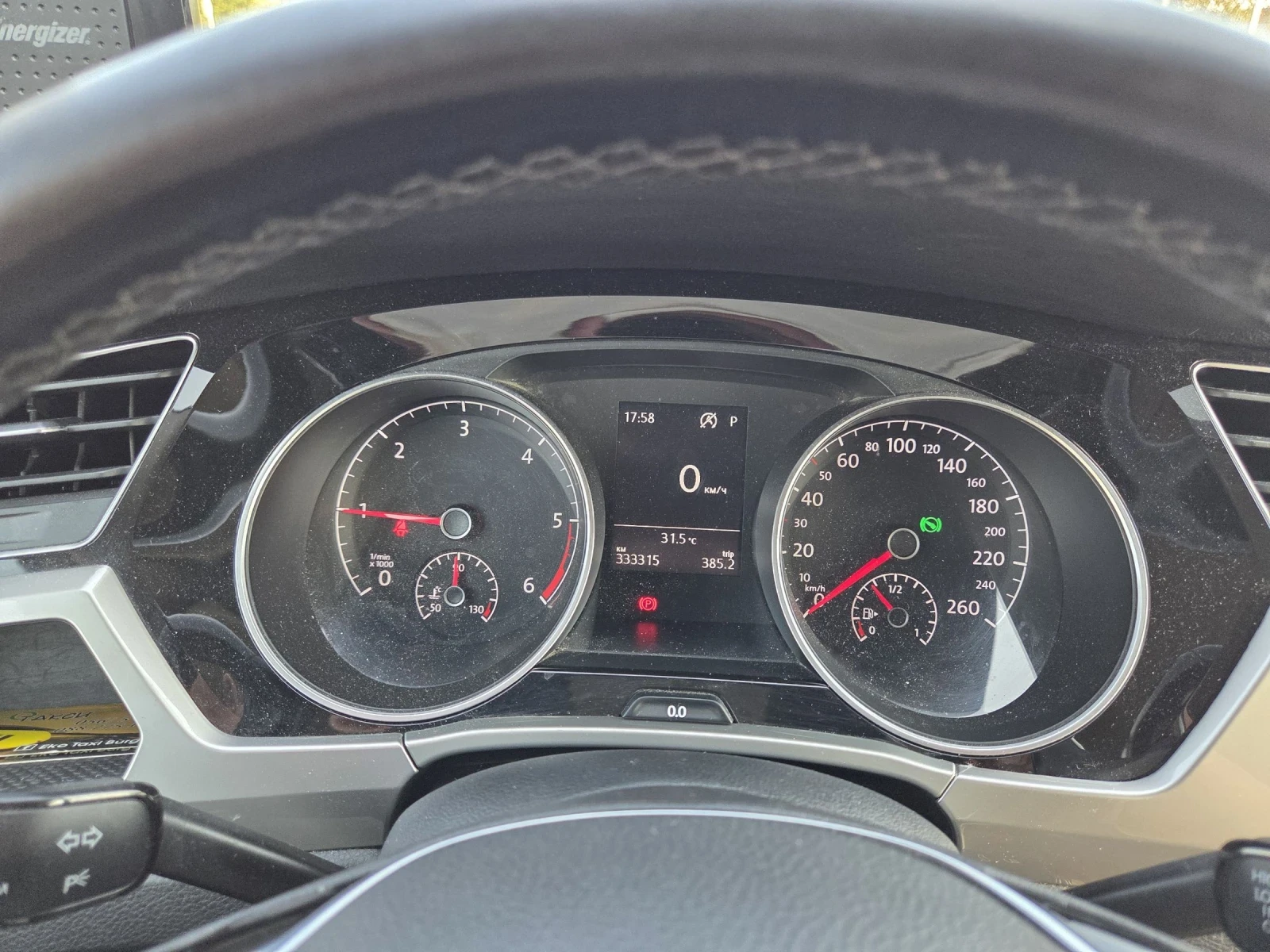 VW Touran 2.0 TDI 7 места TUV, снимка 7 - Автомобили и джипове - 55895037