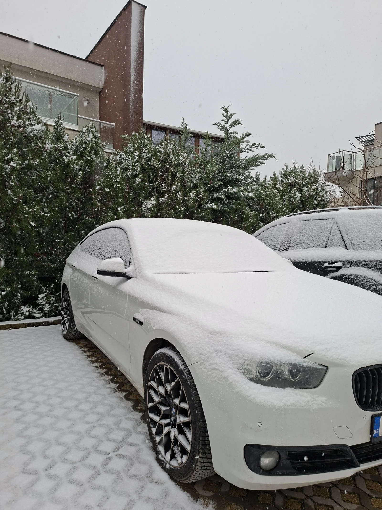 BMW 5 Gran Turismo, снимка 8 - Автомобили и джипове - 55909711