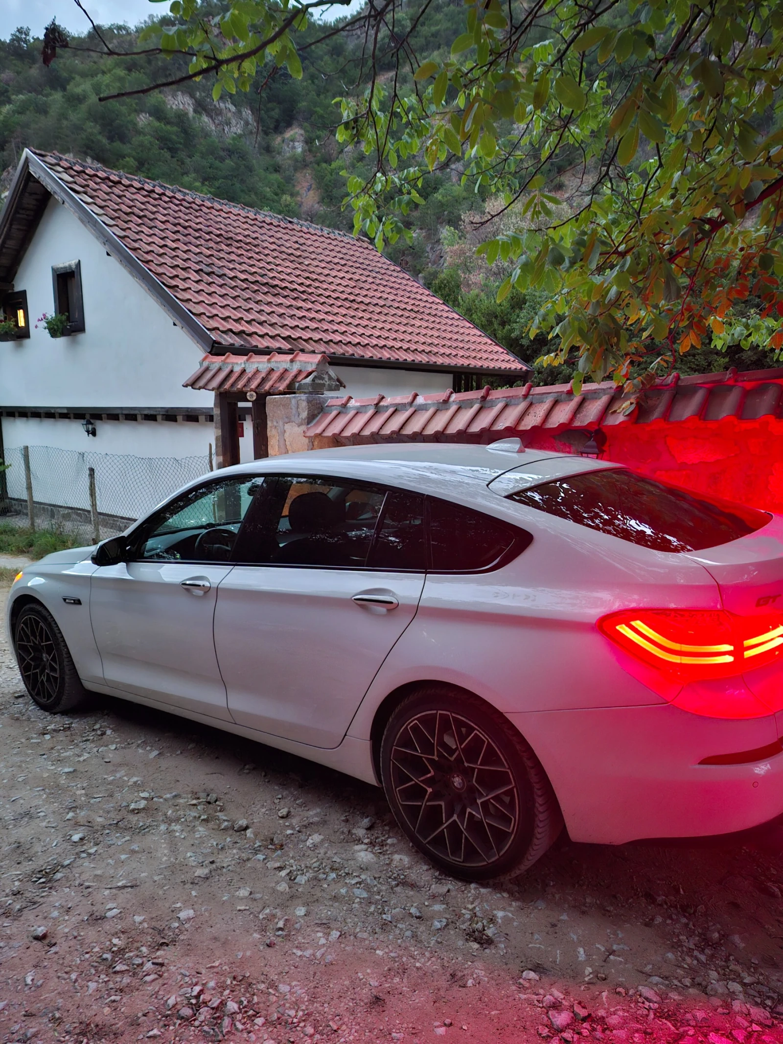 BMW 5 Gran Turismo, снимка 2 - Автомобили и джипове - 55909711