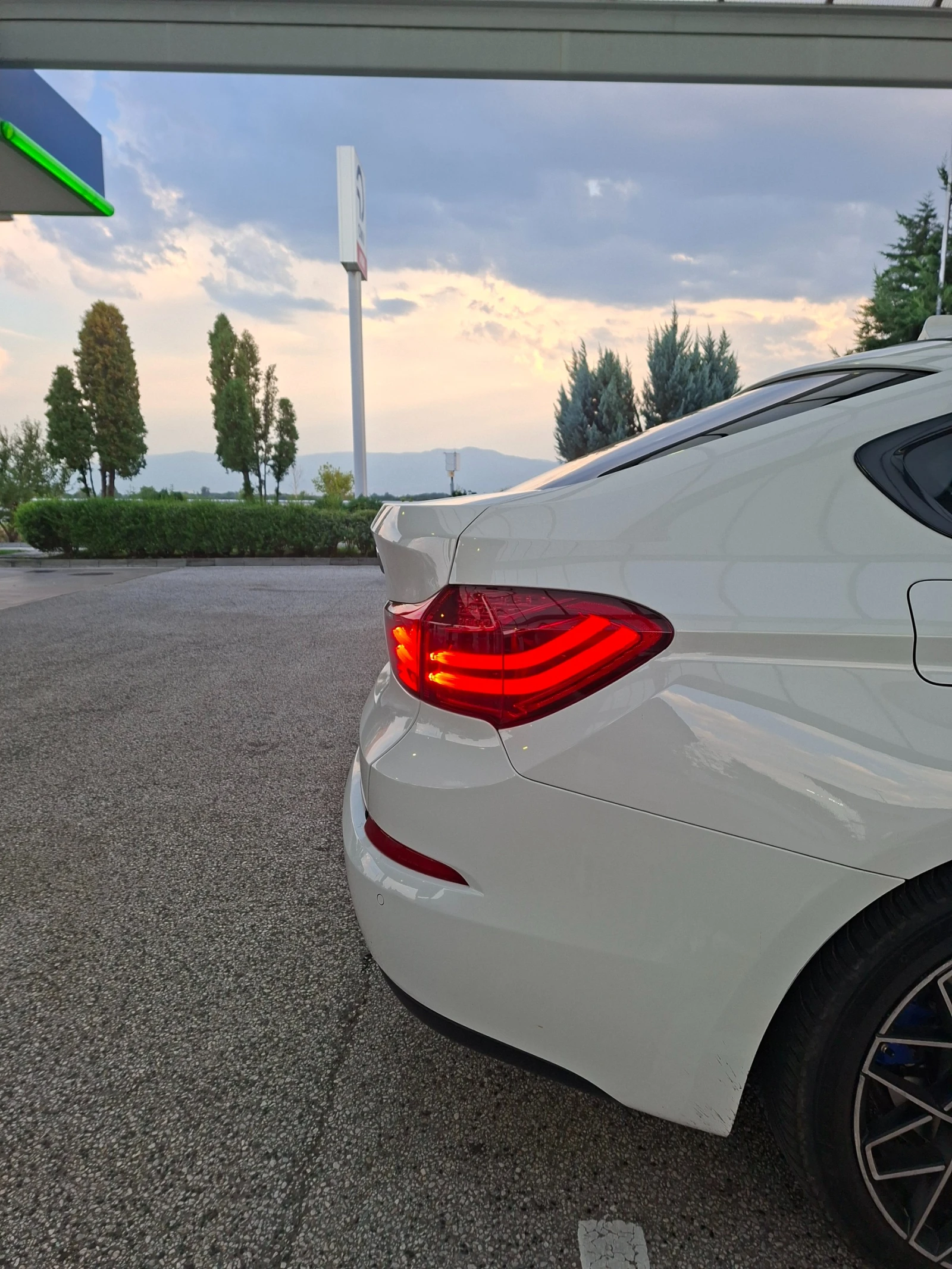BMW 5 Gran Turismo, снимка 5 - Автомобили и джипове - 55909711