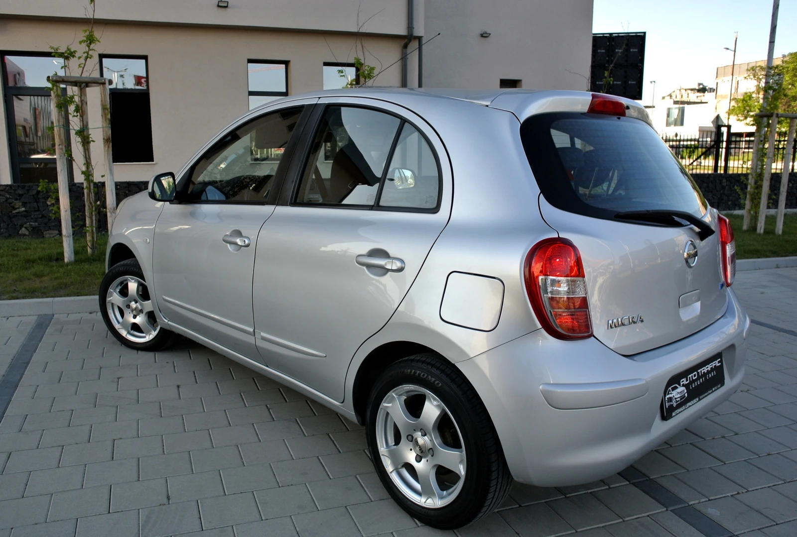 Nissan Micra 1.2i* РЕГИСТРИРАН* КЛИМАТРОНИК* АВТОПИЛОТ* ЕВРО 5, снимка 3 - Автомобили и джипове - 55968302