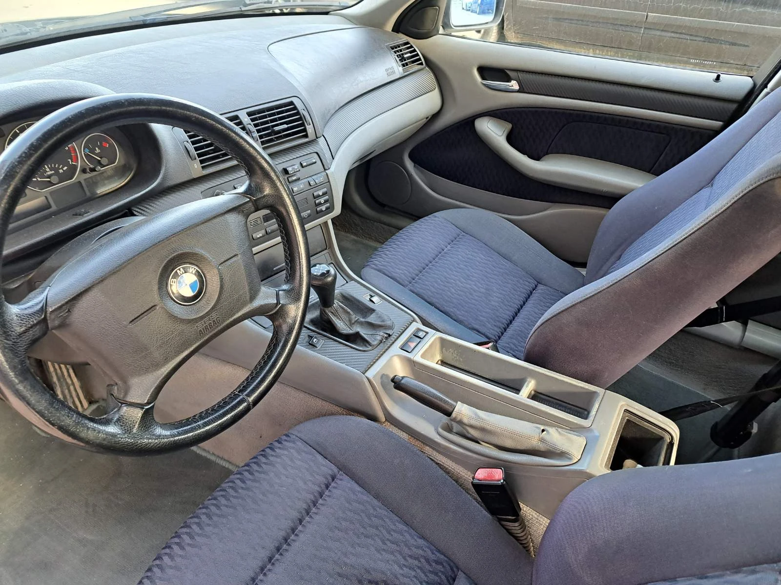 BMW 318, снимка 12 - Автомобили и джипове - 56075701