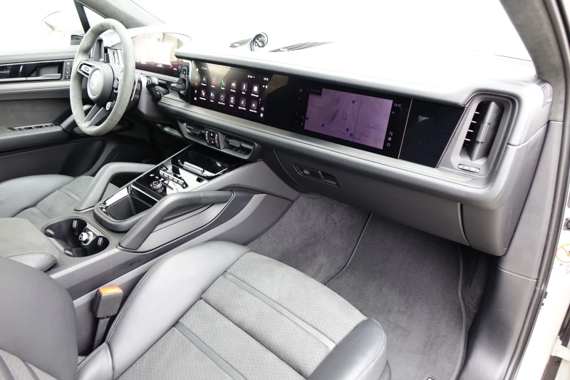 Porsche Cayenne NEW GTS* HYPERSCREEN DISPLAY* 3 TV* PANO* INODRIVE, снимка 16 - Автомобили и джипове - 52592444