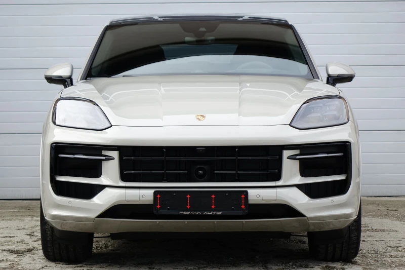 Porsche Cayenne NEW GTS* HYPERSCREEN DISPLAY* 3 TV* PANO* INODRIVE, снимка 2 - Автомобили и джипове - 52592444