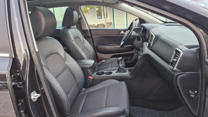 Kia Sportage 1.7CRDI, снимка 10 - Автомобили и джипове - 52770359