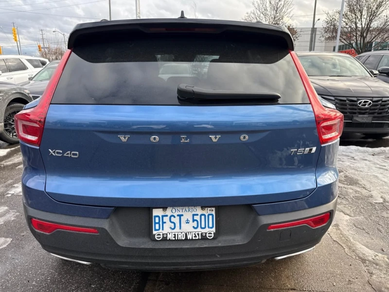 Volvo XC40 * R Design * CARFAX * ЦЕНА ДО БГ, снимка 4 - Автомобили и джипове - 52834609