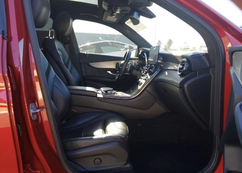 Mercedes-Benz GLC 63 AMG Night Package- Пътува към България, снимка 9 - Автомобили и джипове - 53343512