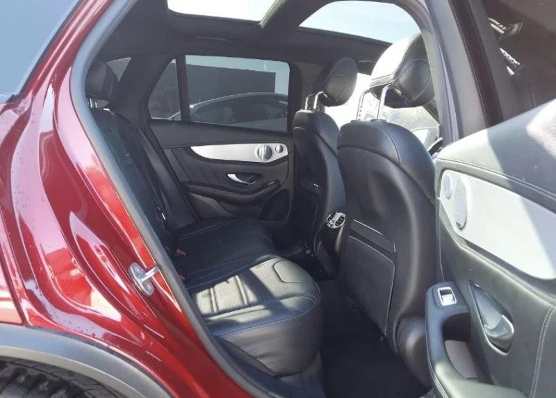 Mercedes-Benz GLC 63 AMG Night Package- Пътува към България, снимка 10 - Автомобили и джипове - 53343512