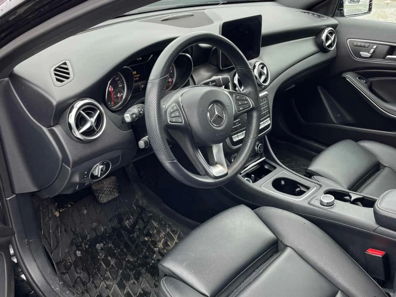 Mercedes-Benz GLA 250 * CARFAX * ПОДГРЕВ* ПАНОРАМА* , снимка 5 - Автомобили и джипове - 53557104