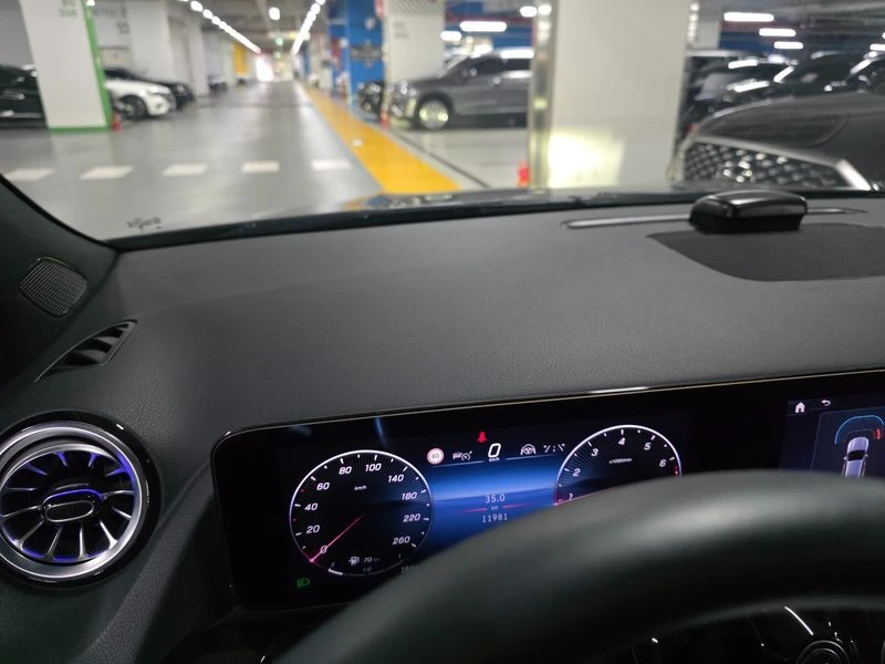 Mercedes-Benz GLA 250 2.5 Automatic 4matic, снимка 16 - Автомобили и джипове - 55750632