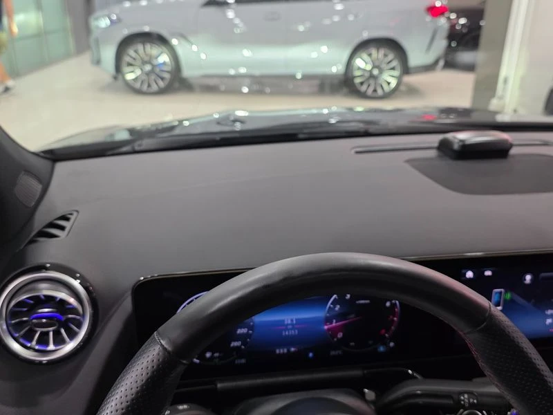 Mercedes-Benz GLA 250 2.5 Automatic 4matic, снимка 13 - Автомобили и джипове - 55750632