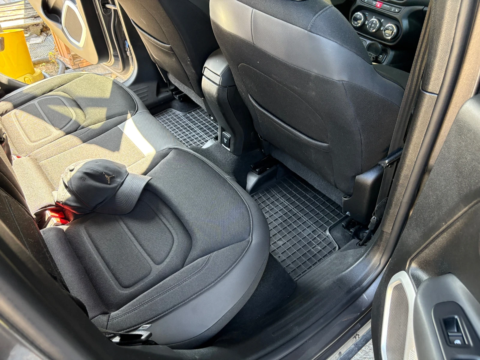 Jeep Renegade  - изображение 5
