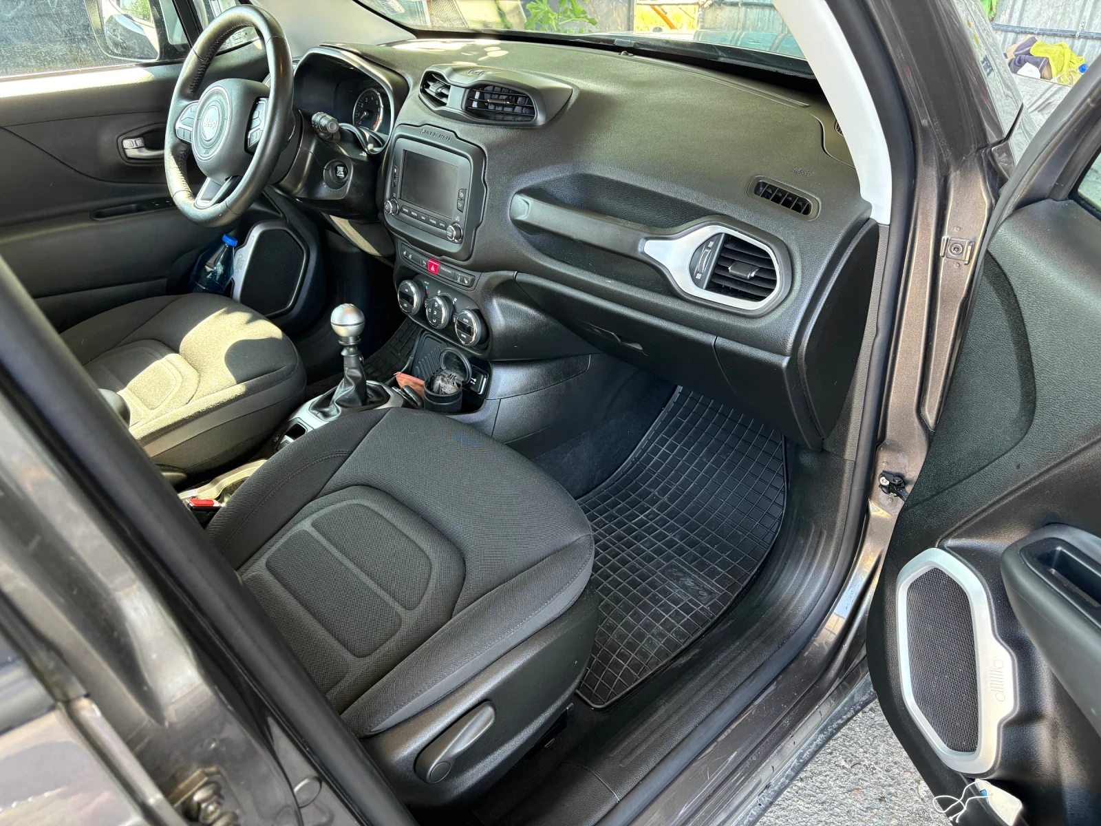 Jeep Renegade  - изображение 6