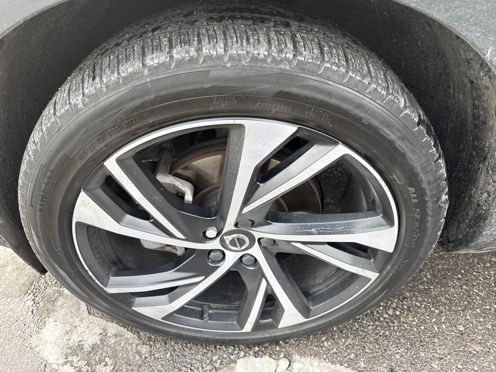 Volvo XC40 * R Design * CARFAX * ЦЕНА ДО БГ - изображение 6