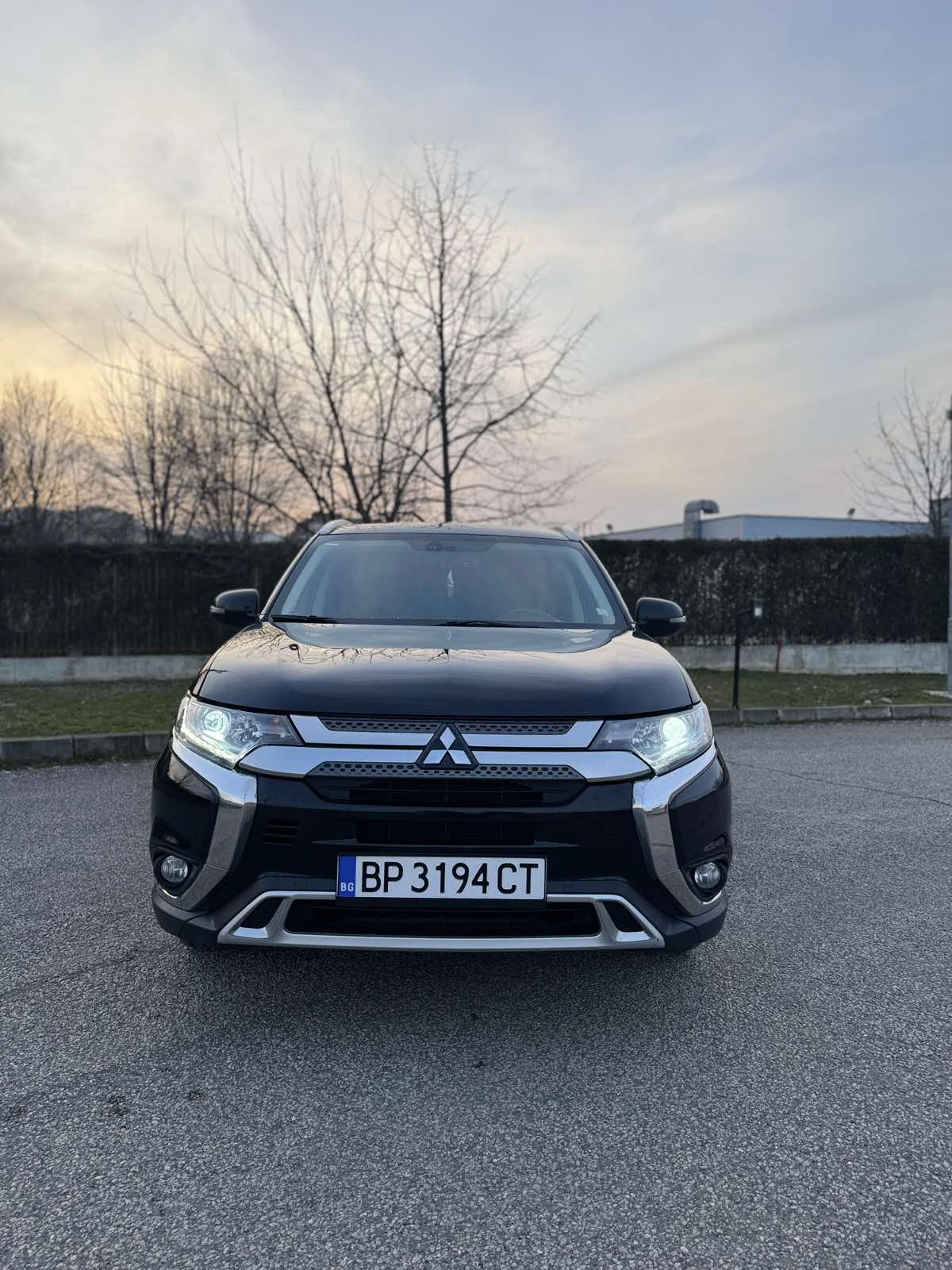 Mitsubishi Outlander 3.0 AWD FACE - изображение 2