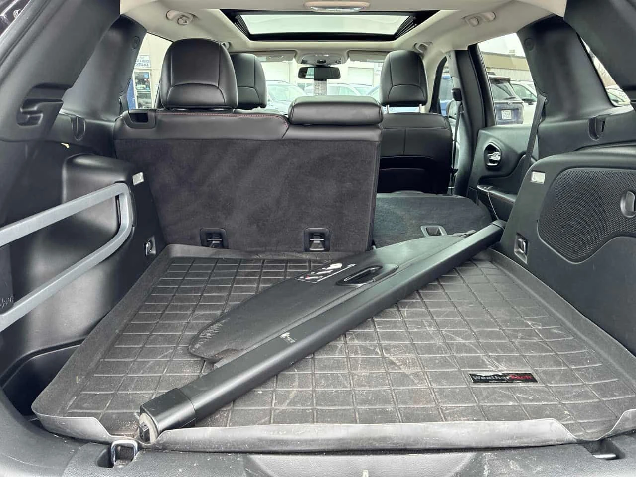 Jeep Cherokee * Trailhawk * �������� * ������ * PANO | Mobile.bg � ����������� 15