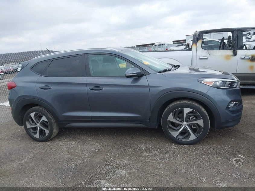 Hyundai Tucson 1.6l Sport, снимка 13 - Автомобили и джипове - 53957125