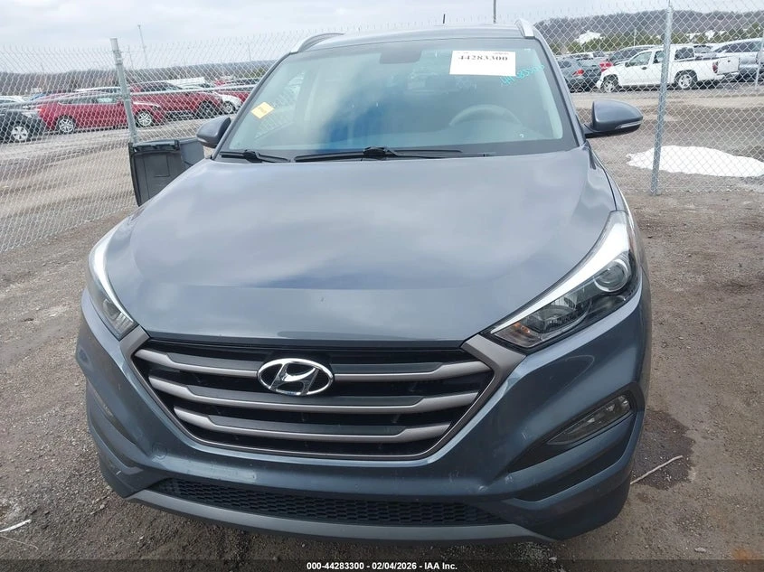 Hyundai Tucson 1.6l Sport, снимка 12 - Автомобили и джипове - 53957125