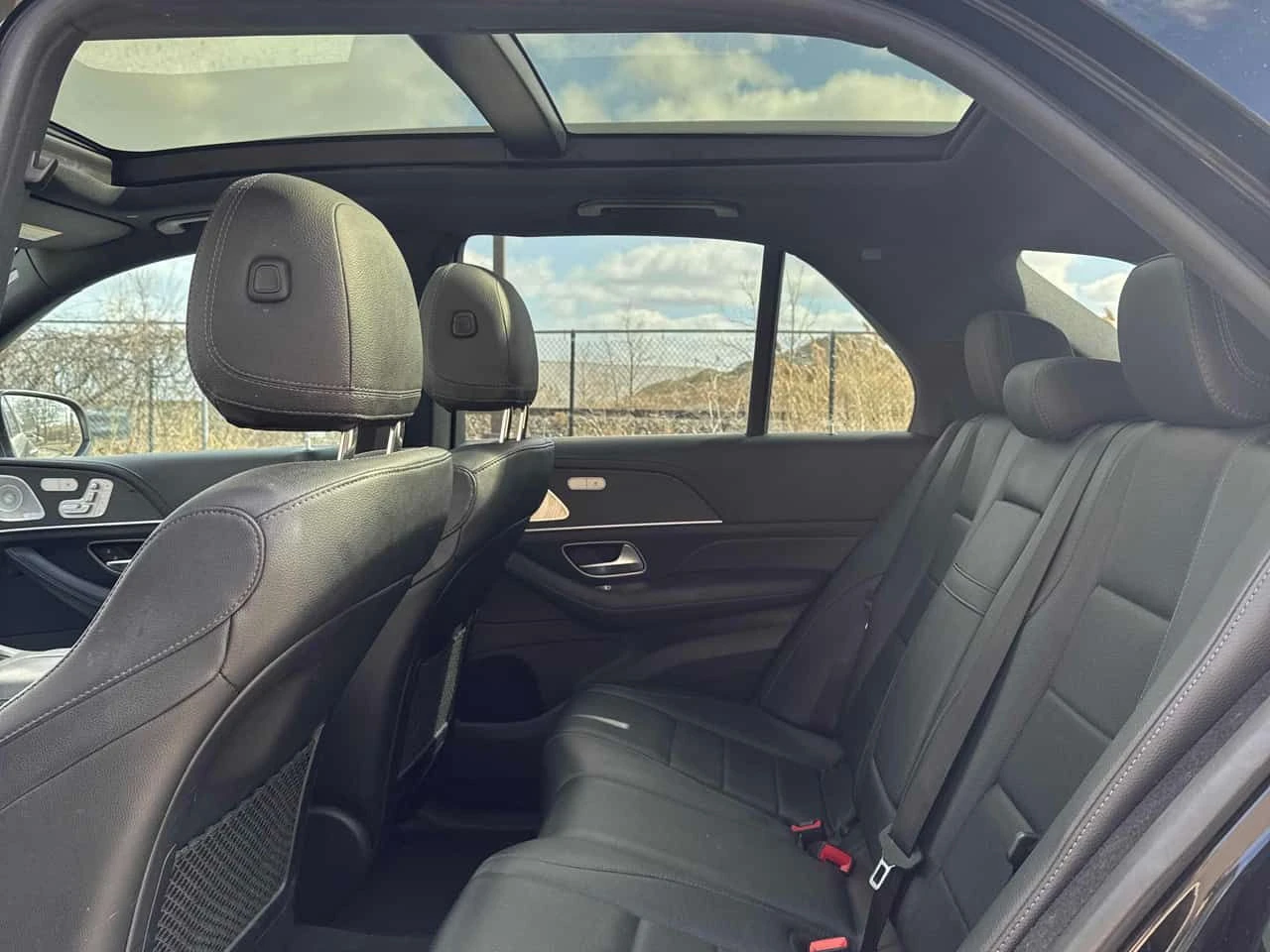 Mercedes-Benz GLE 450 4MATIC * BURMASTER* 360 КАМЕРА* ПАНОРАМА* , снимка 12 - Автомобили и джипове - 54025478