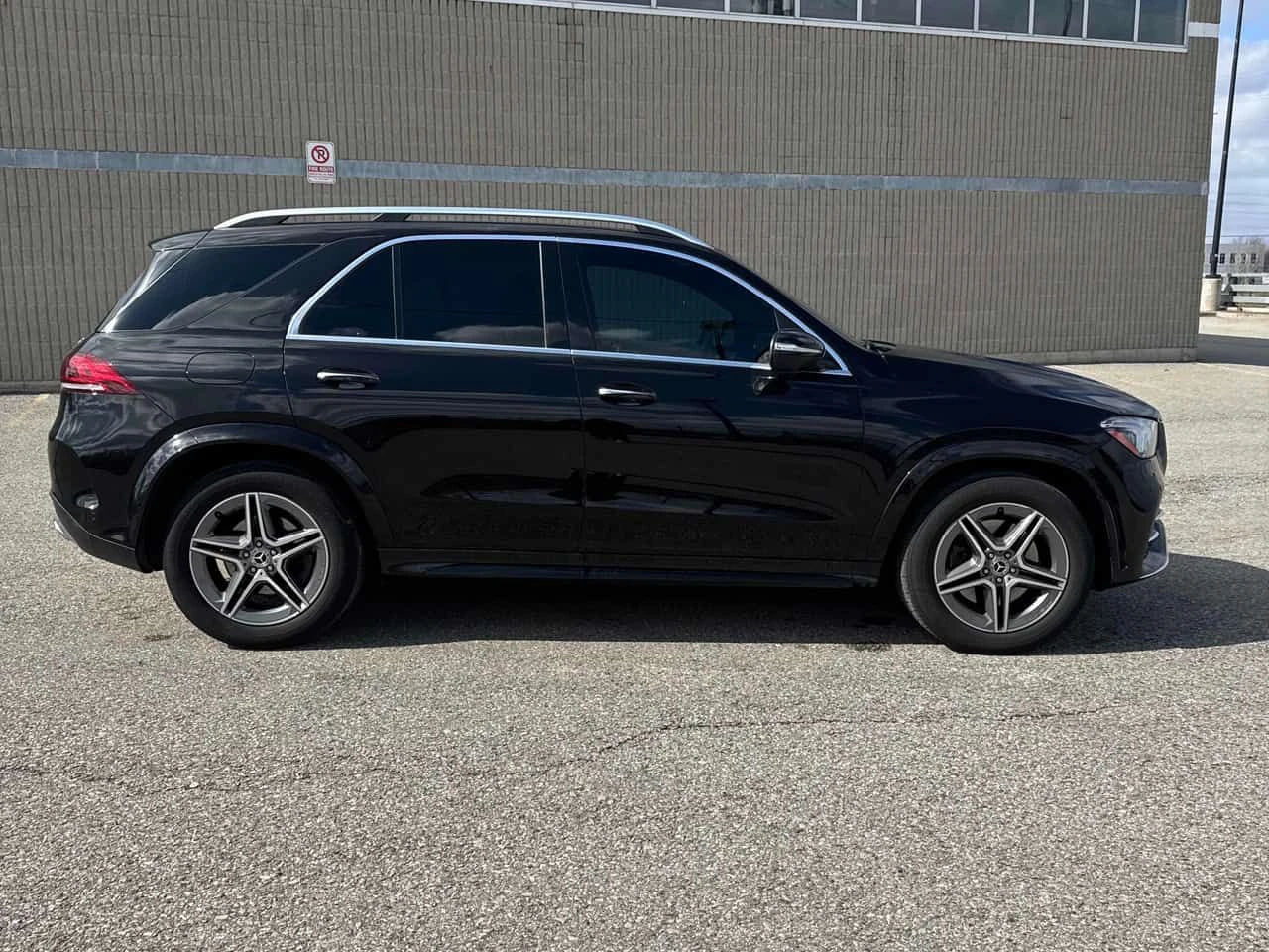 Mercedes-Benz GLE 450 4MATIC * BURMASTER* 360 КАМЕРА* ПАНОРАМА* , снимка 4 - Автомобили и джипове - 54025478