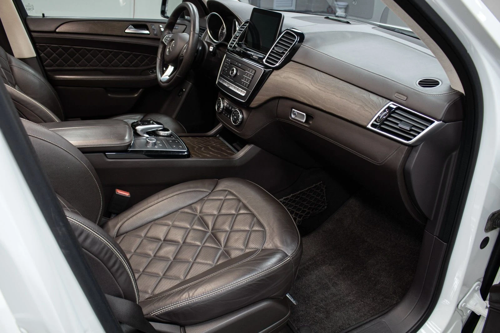 Mercedes-Benz GLE 350 AMG 4matic Designo, снимка 13 - Автомобили и джипове - 54030979