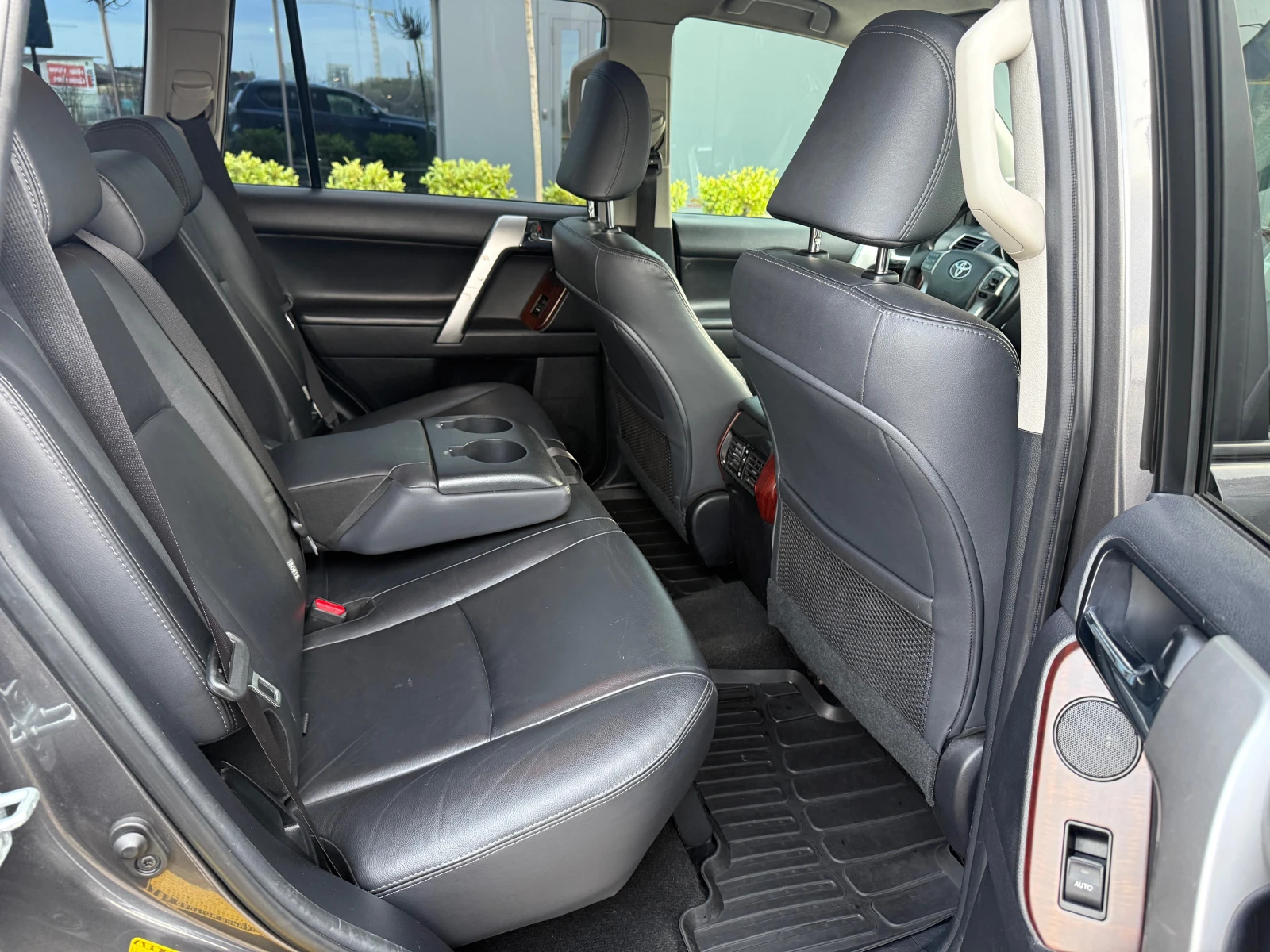 Toyota Land cruiser | Mobile.bg � ����������� 12