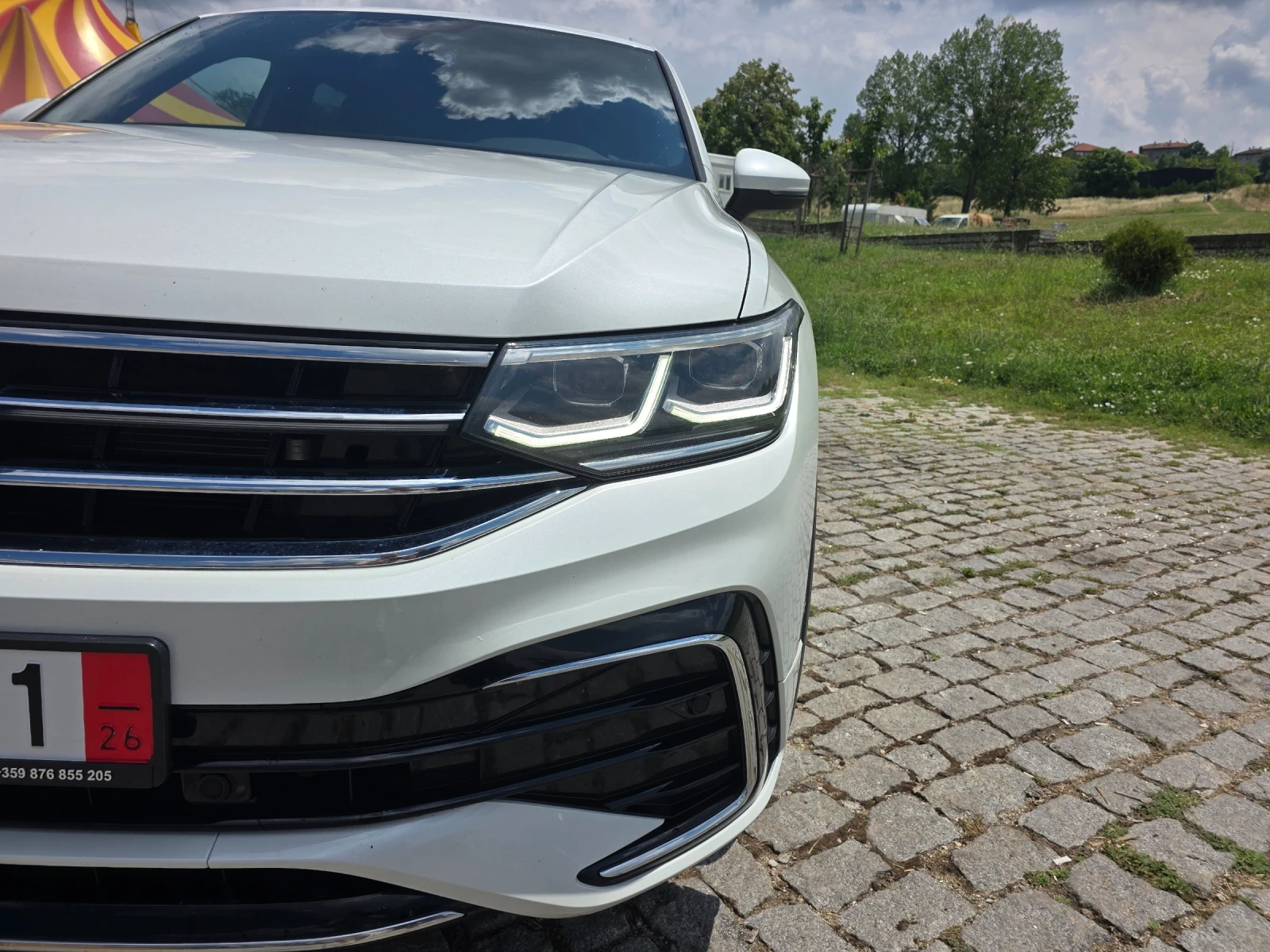 VW Tiguan Highline R-Line, снимка 10 - Автомобили и джипове - 55030969