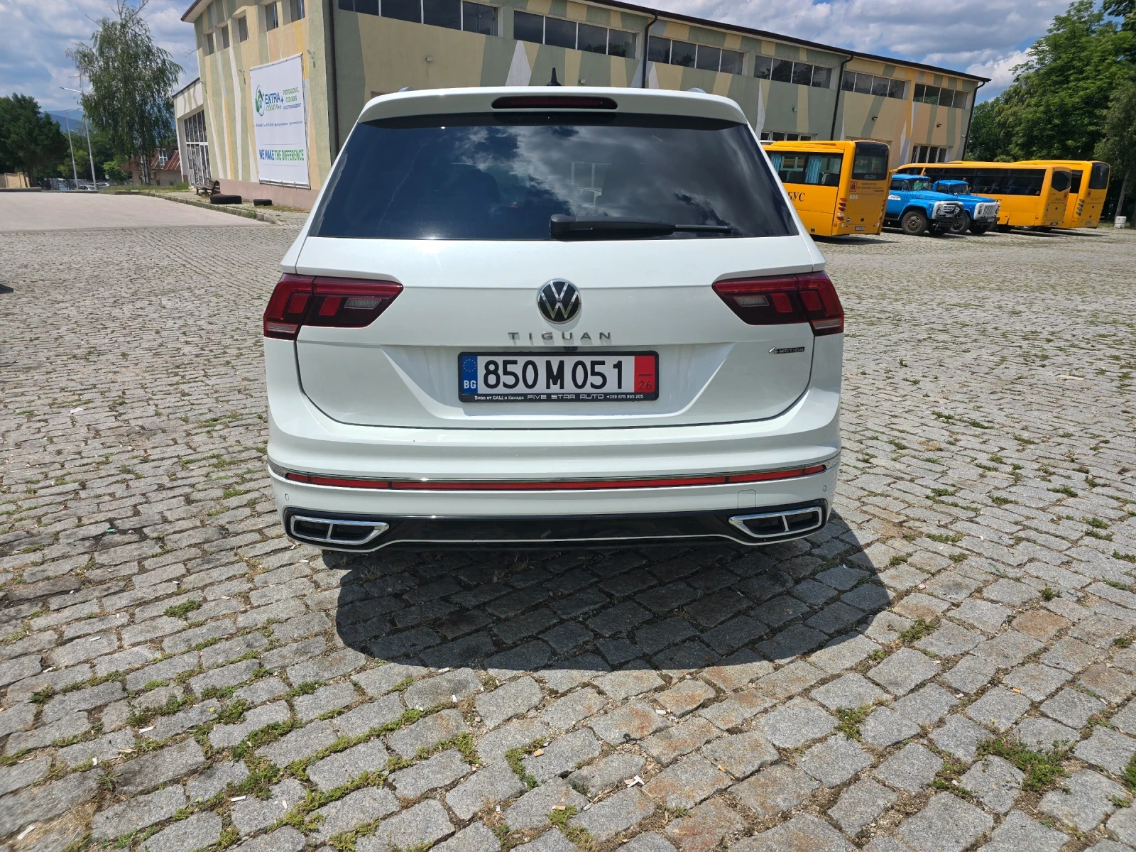 VW Tiguan Highline R-Line, снимка 6 - Автомобили и джипове - 55030969