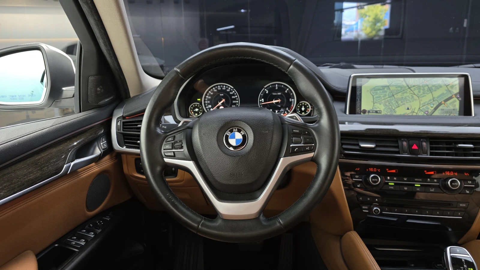BMW X6 xDrive30d* ЕЛ. БАГАЖНИК* 360* HUD* КРАЙНА ЦЕНА, снимка 12 - Автомобили и джипове - 55367095