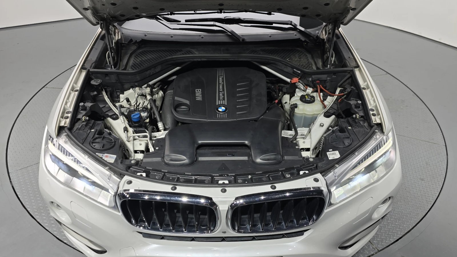 BMW X6 xDrive30d* ЕЛ. БАГАЖНИК* 360* HUD* КРАЙНА ЦЕНА, снимка 6 - Автомобили и джипове - 55367095