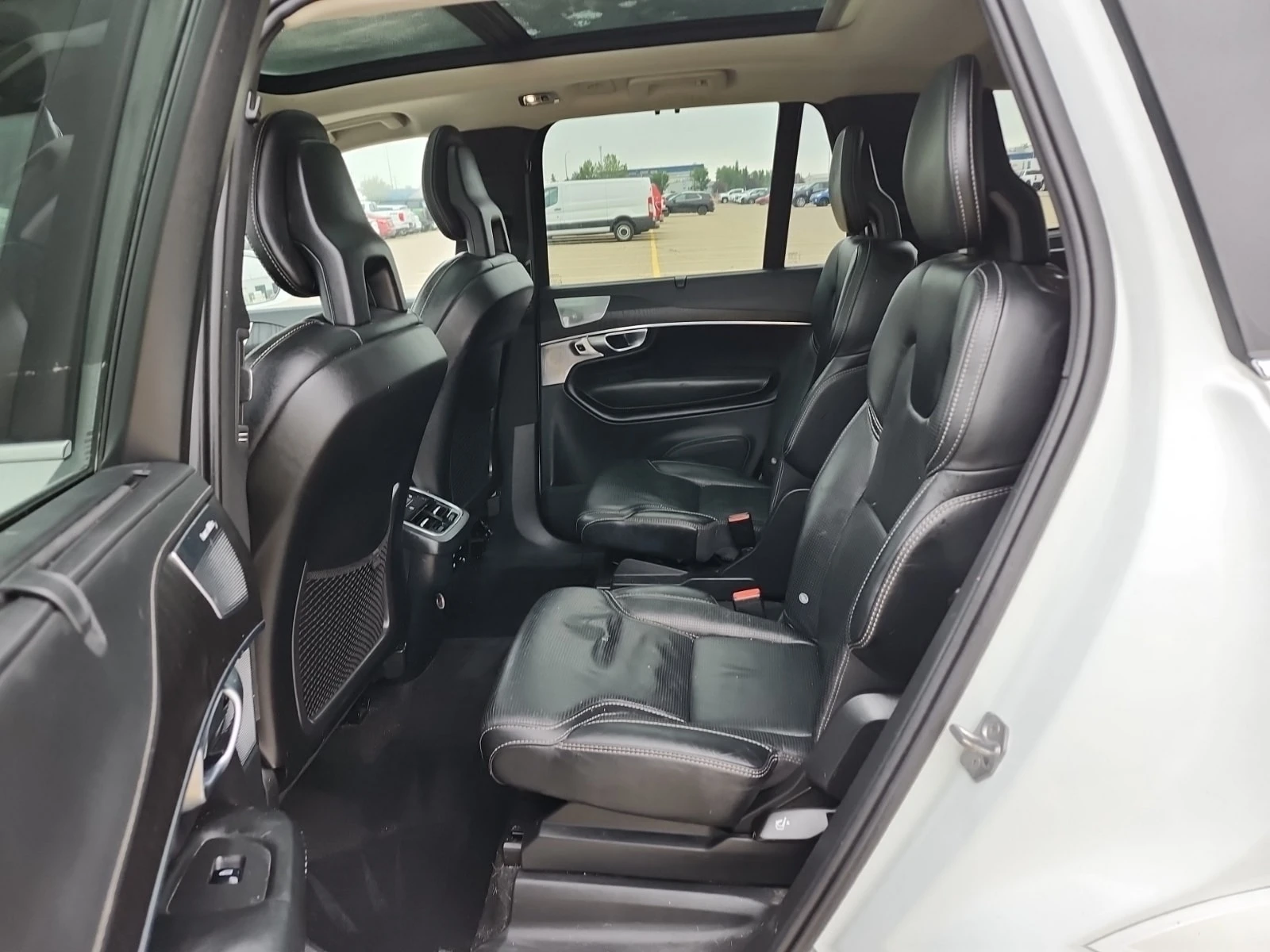 Volvo Xc90  INSCRIPTION / HUD / B&O / DIS / 360 / MEMORY, снимка 12 - Автомобили и джипове - 55999291