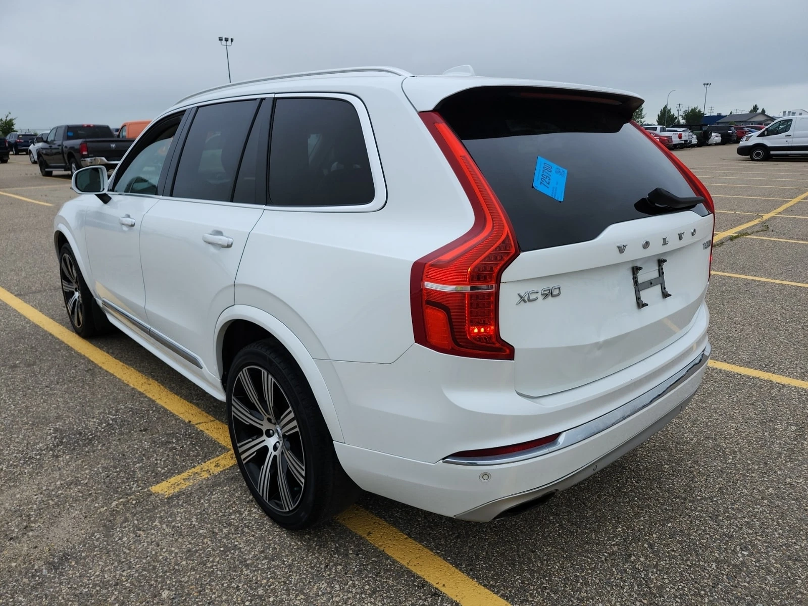 Volvo Xc90  INSCRIPTION / HUD / B&O / DIS / 360 / MEMORY, снимка 4 - Автомобили и джипове - 55999291