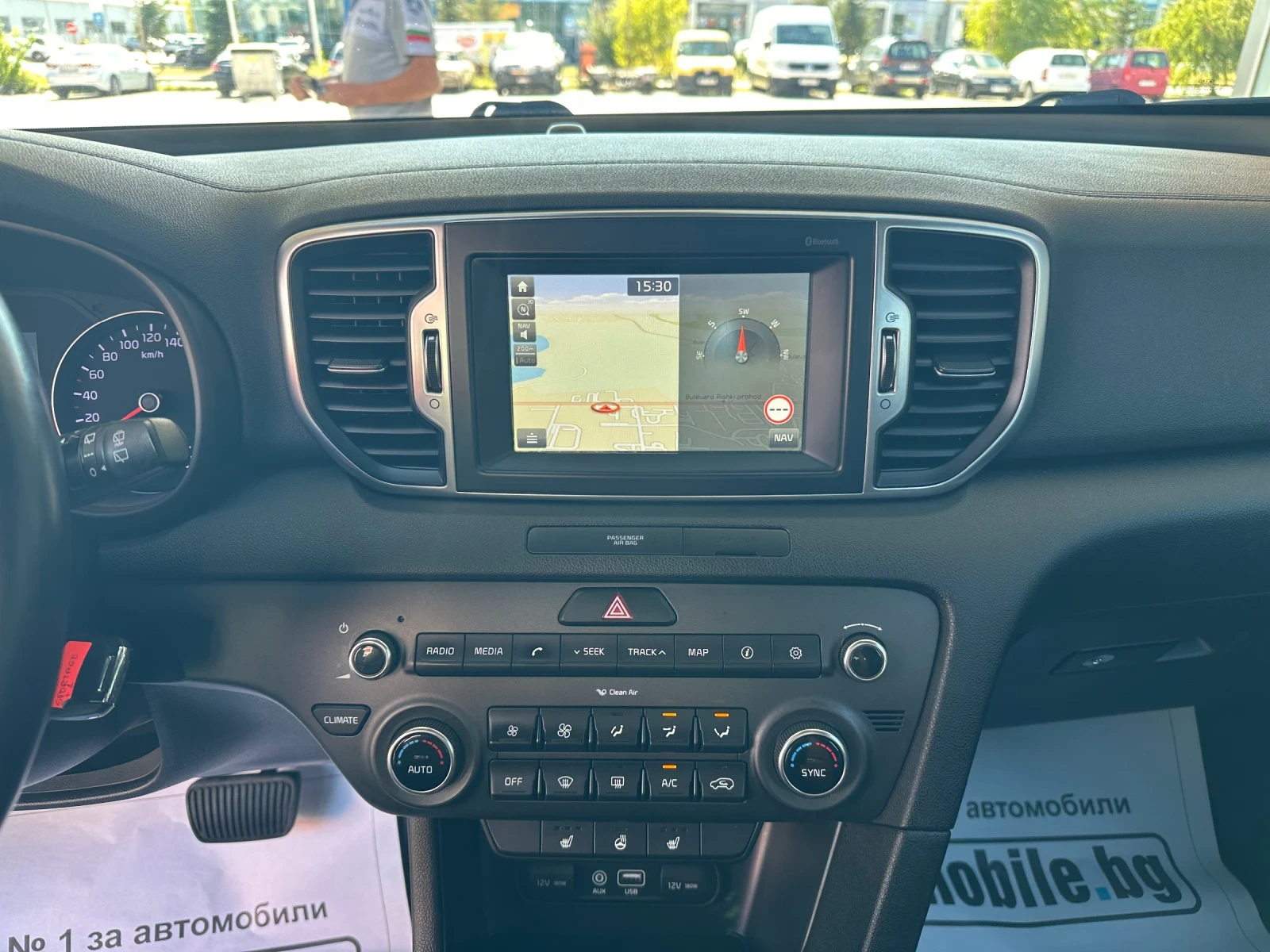 Kia Sportage 2.0CRDI 4x4 Автоматик, снимка 8 - Автомобили и джипове - 56132797
