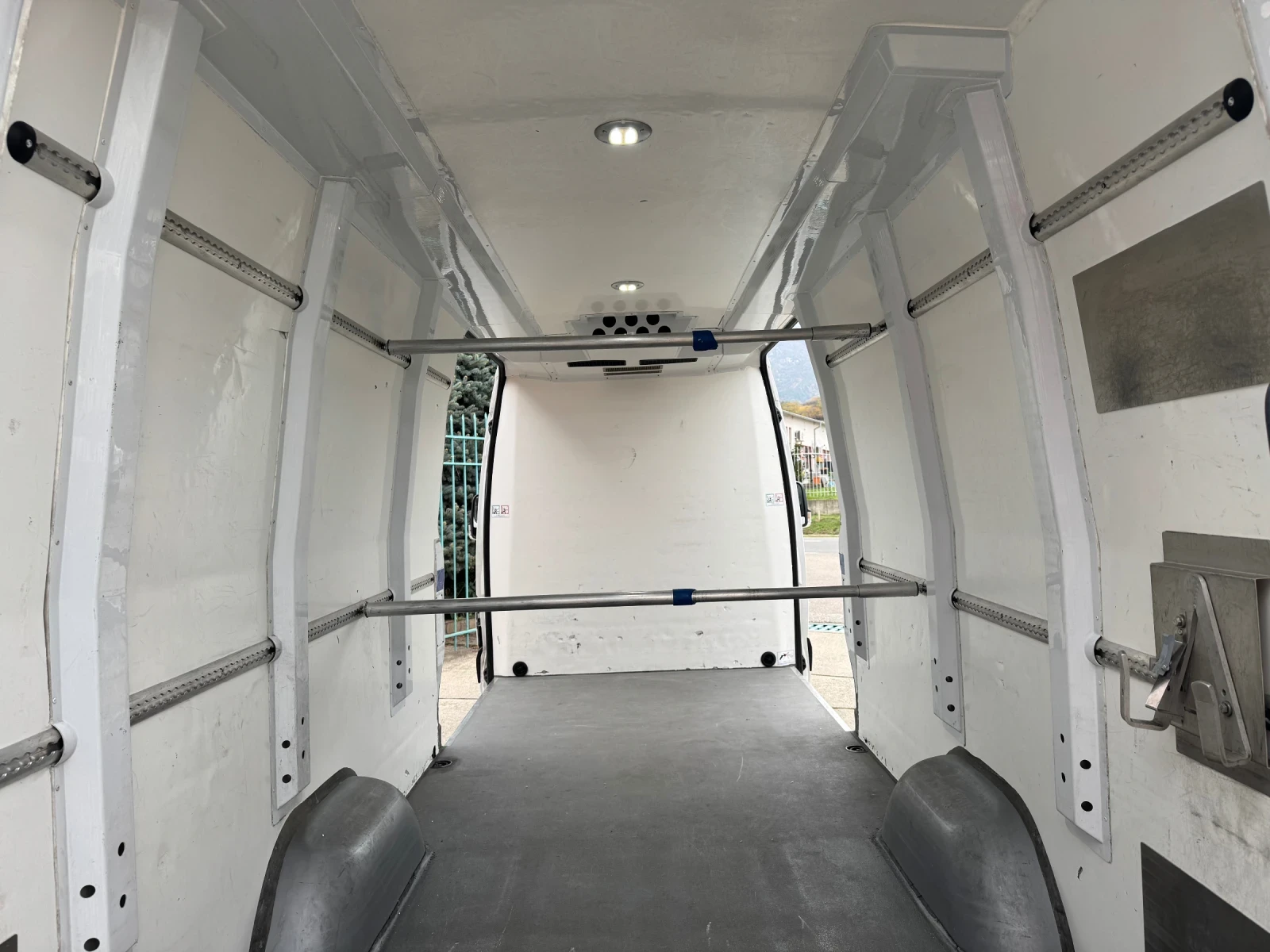 Mercedes-Benz Sprinter 316 CDI* MAXI* NAVI* Климатик* Охладител - изображение 10