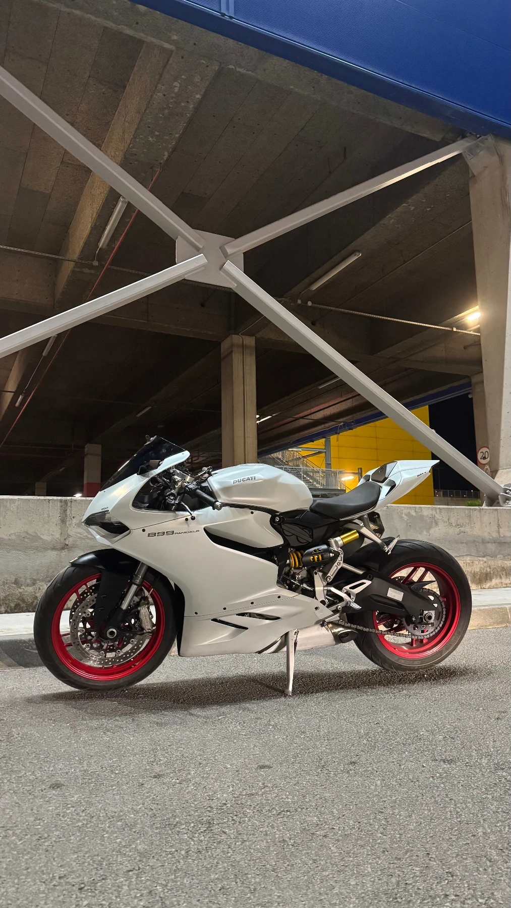 Ducati Panigale 899